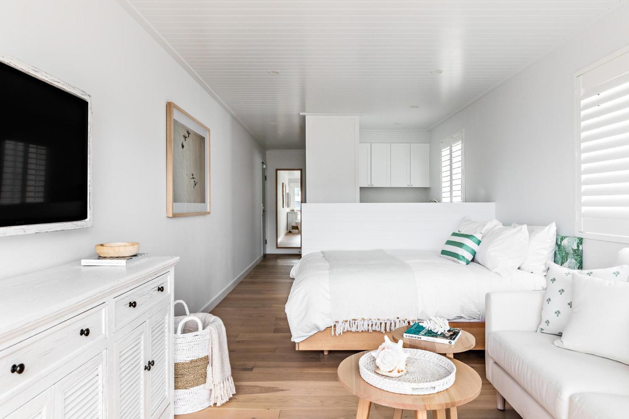 Apartment The Bungalows At Bondi Queen 1 Sydney